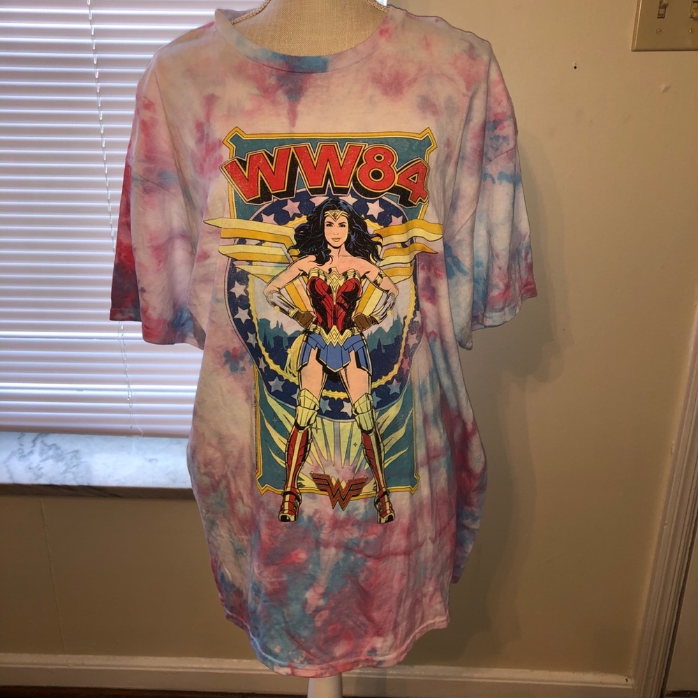 Wonder woman graphic Tee